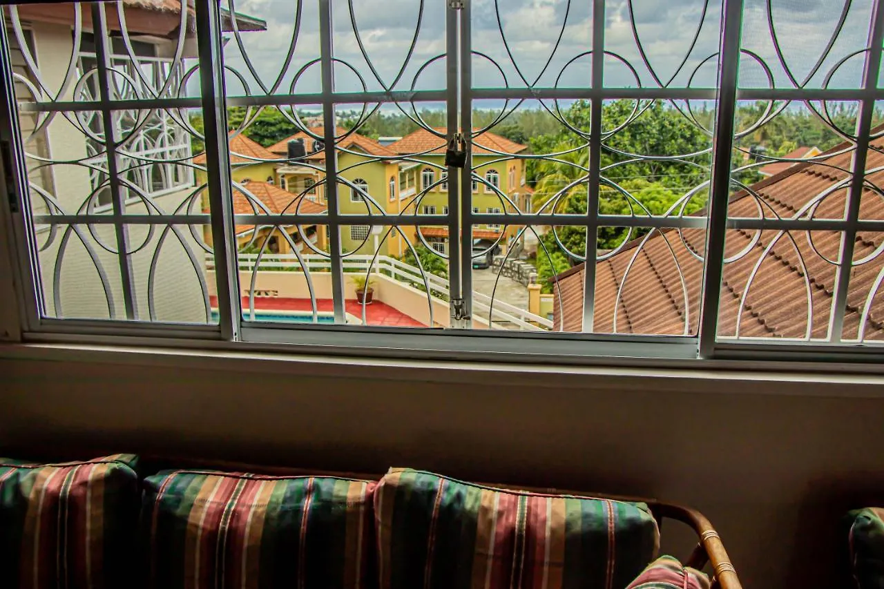 The Whytehouse Villa Бухта Монтего Гостевой дом